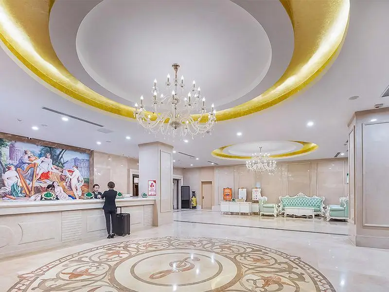 Цзаочжуан: Vienna Hotel Shandong Zaozhuang Tengzhou Railway Station