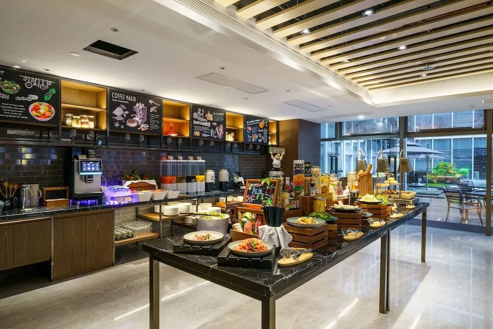 Шэньчжэнь: UrCove by HYATT Shenzhen Futian CBD