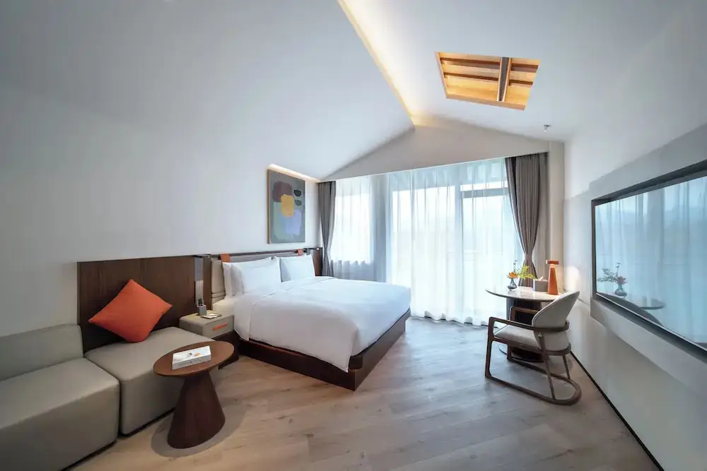 Чэнду: UrCove by Hyatt Qingchengshan Hot Spring