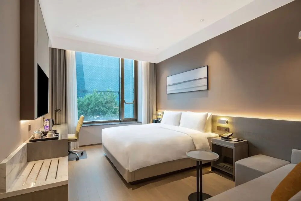 Линьи: Hyatt Place Linyi People Square