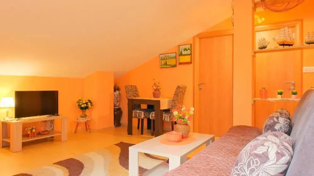 Тиват: Sea View Cozy Flat 1 Min to Beach in Montenegro