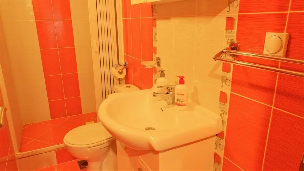 Тиват: Sea View Cozy Flat 1 Min to Beach in Montenegro