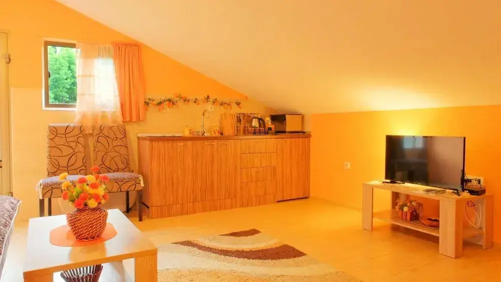 Тиват: Sea View Cozy Flat 1 Min to Beach in Montenegro