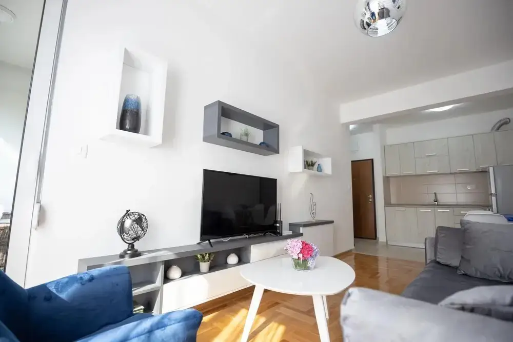 Будва: Flat w Balcony 3 min to Beach Near Budva Old Town