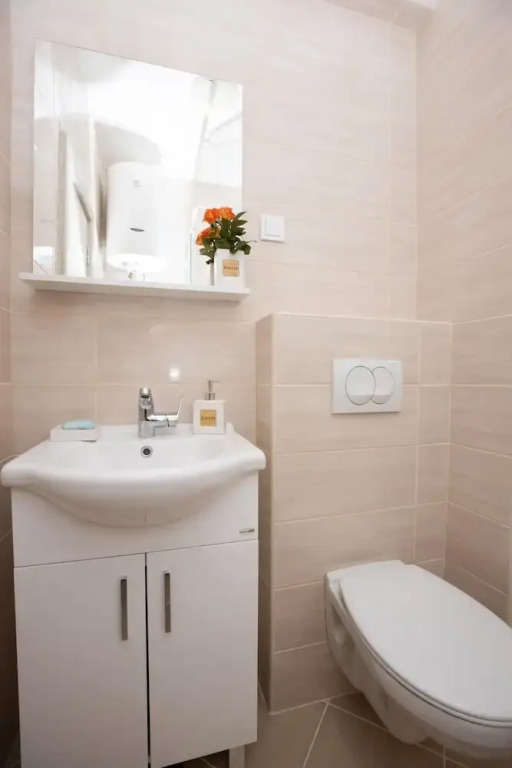 Будва: Flat w Balcony 3 min to Beach Near Budva Old Town