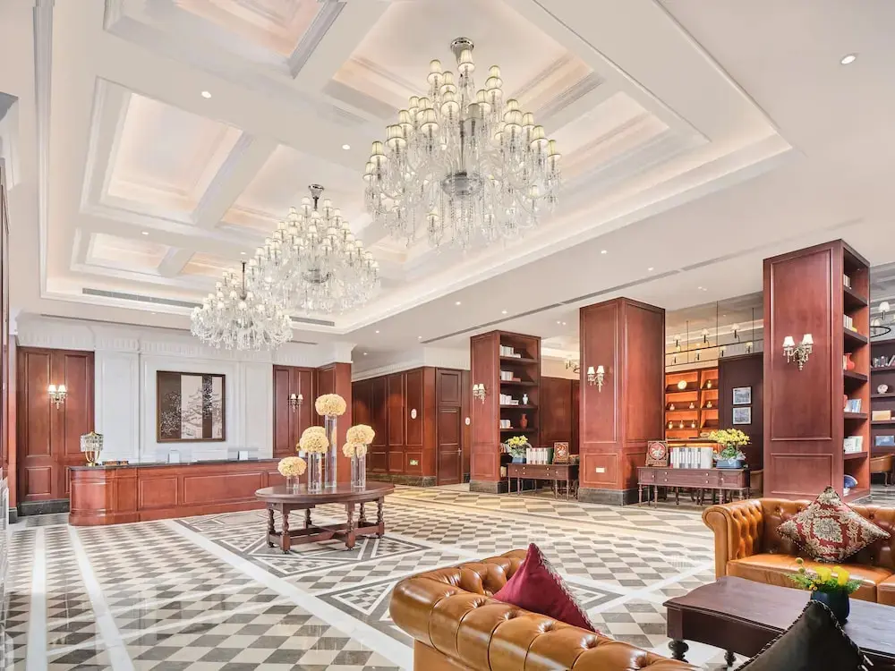 Шэньчжэнь: Shenzhen Guangming CIMC Executive Hotel