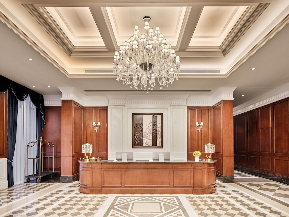 Шэньчжэнь: Shenzhen Guangming CIMC Executive Hotel