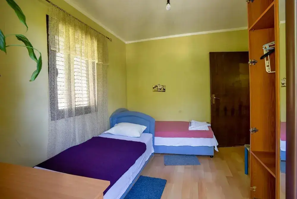 Будва: Sea View Villa w Terrace 10 Min to Beach in Budva