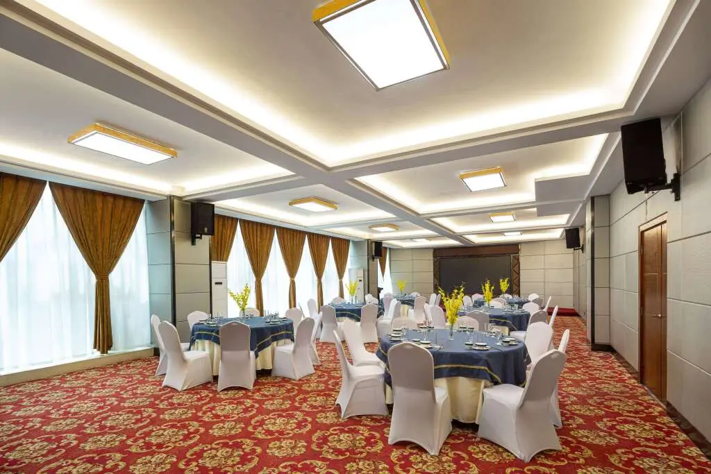Дали: Days Hotel by Wyndham Dali High-speed Railway Station