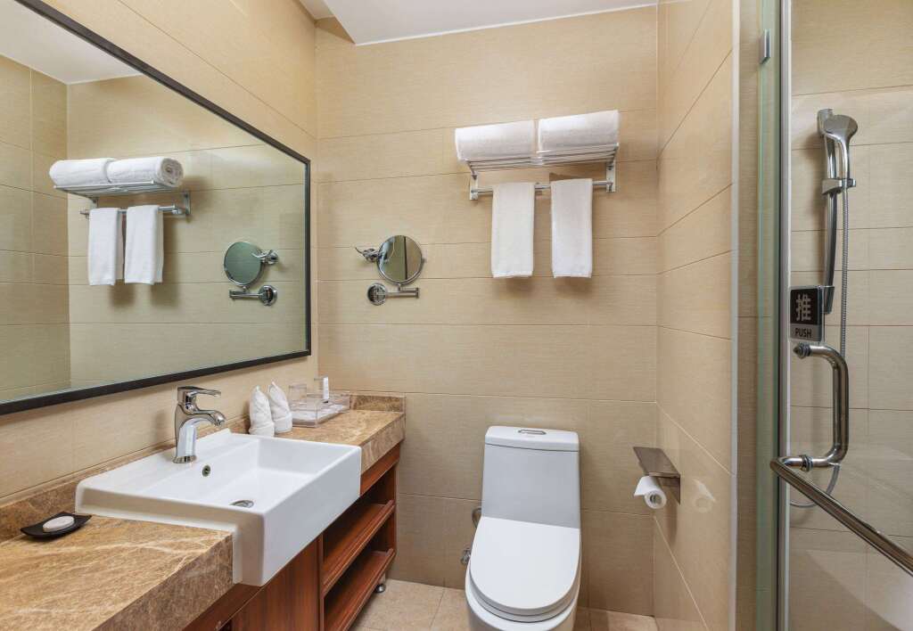 Дали: Days Hotel by Wyndham Dali High-speed Railway Station