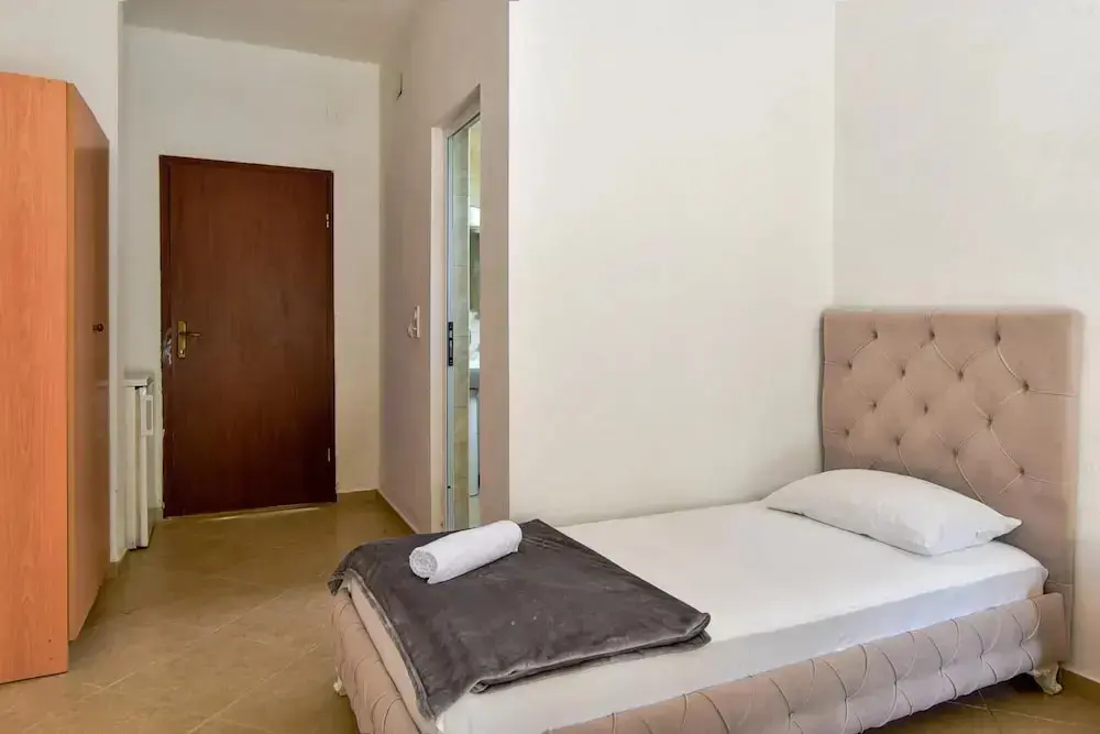 Ульцинь: Vacation Flat w Balcony 5 min to Beach in Ulcinj