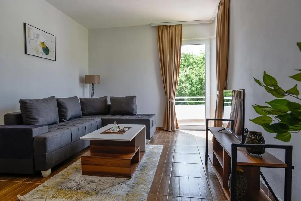 Flat w Garden and Balcony 5 min to Beach in Uljinc — фото 1