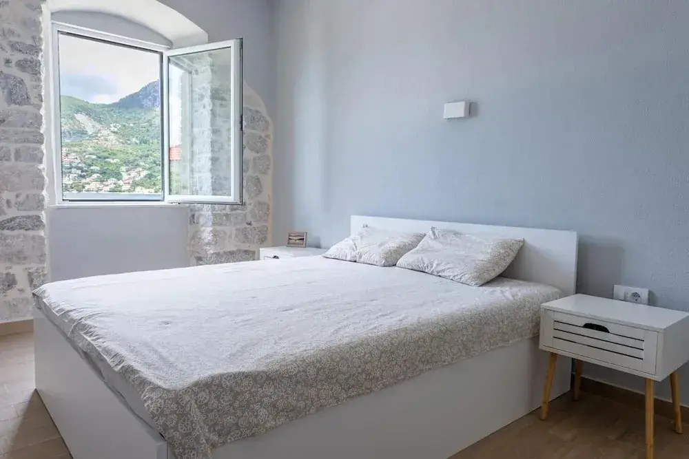 Лепетане: Stone Studio Flat 1 min to Beach in Tivat