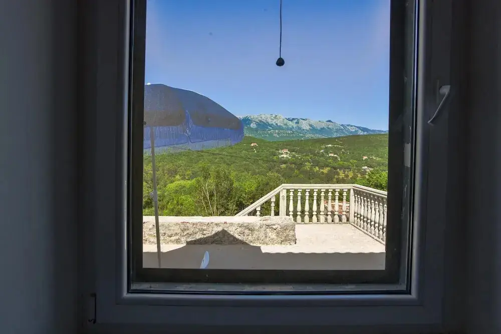 Загора: Nature View House w Terrace Near Beach in Budva