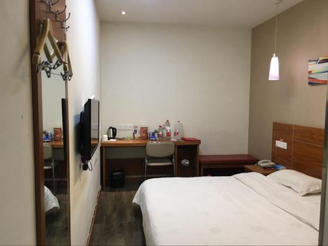 Шэньцю: Thank Inn Chain Hotel Henan Zhoukou Shenqiu Dongguan Bus Station