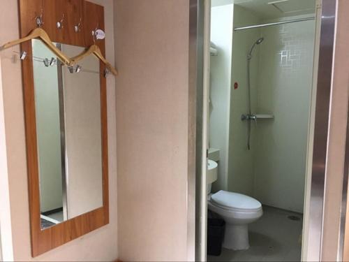 Шэньцю: Thank Inn Chain Hotel Henan Zhoukou Shenqiu Dongguan Bus Station