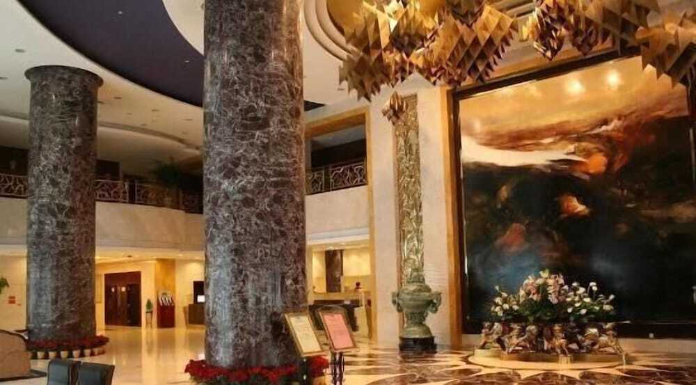 Цзяочжоу: Days Hotel and Suites Jiaozuo