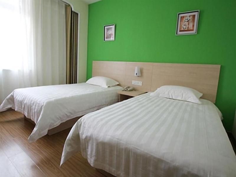 Баодин: Super 8 Hotel Baoding Laiyuan Guang Chang Da Jie