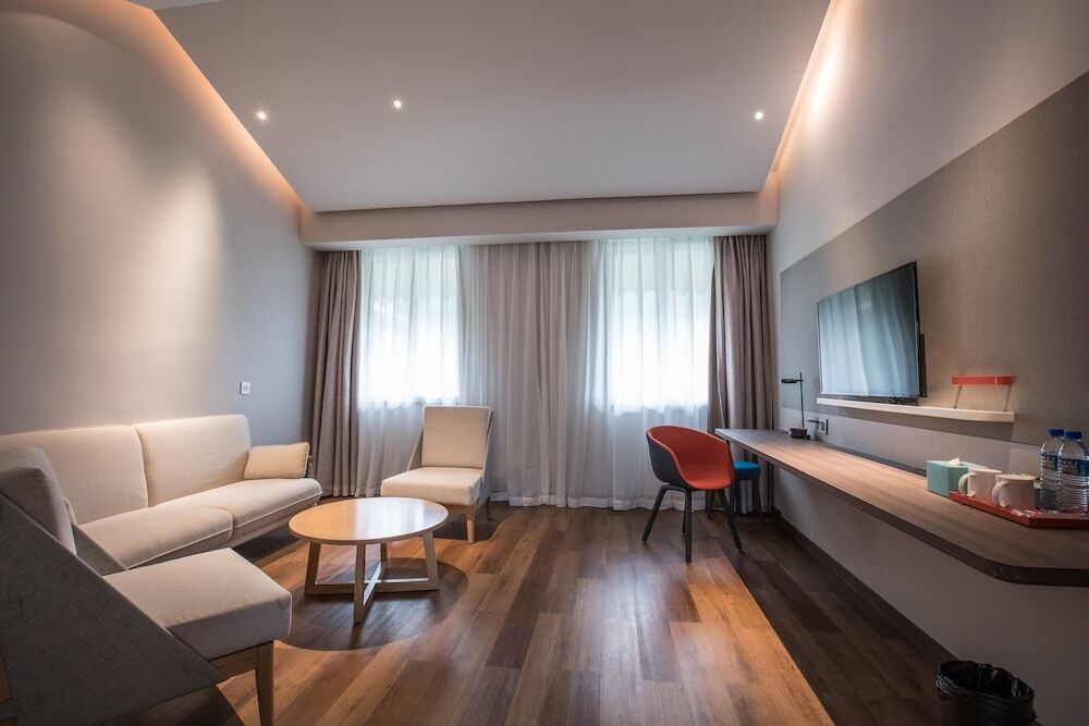Ляньчэнчжэнь: Holiday Inn Express Guizhou Qinglong
