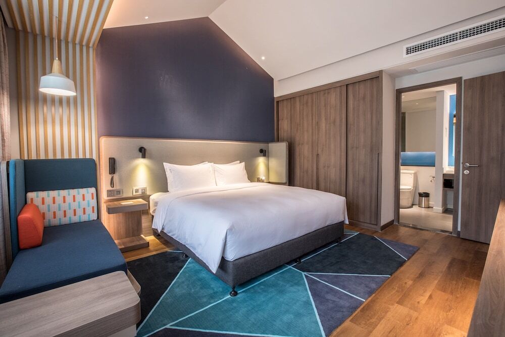 Ляньчэнчжэнь: Holiday Inn Express Guizhou Qinglong