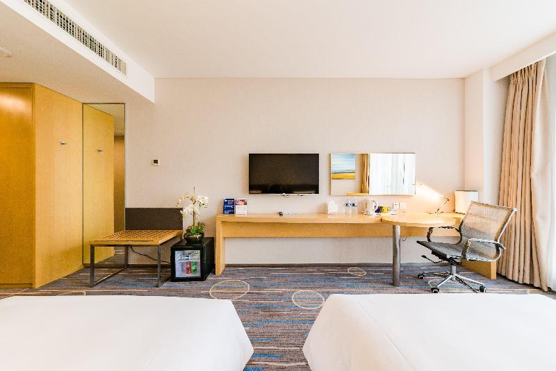 Holiday Inn Express Shijiazhuang Heping — фото 1