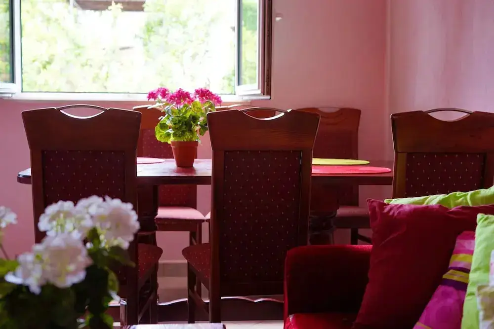 Радовичи: Apartment With 2 Bedrooms in Radovi?i, With Wonderful Mountain View, Furnished Balcony and Wifi - 900 m From the Beach