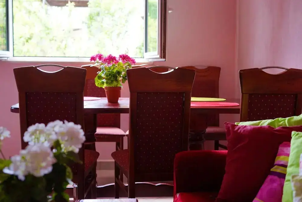 Радовичи: Apartment With 2 Bedrooms in Radovi?i, With Wonderful Mountain View, Furnished Balcony and Wifi - 900 m From the Beach