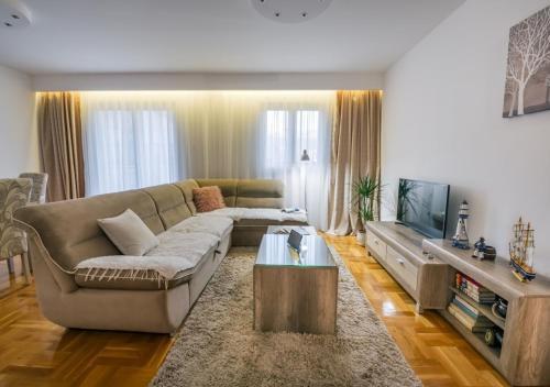 Будва: Apart House Danigo
