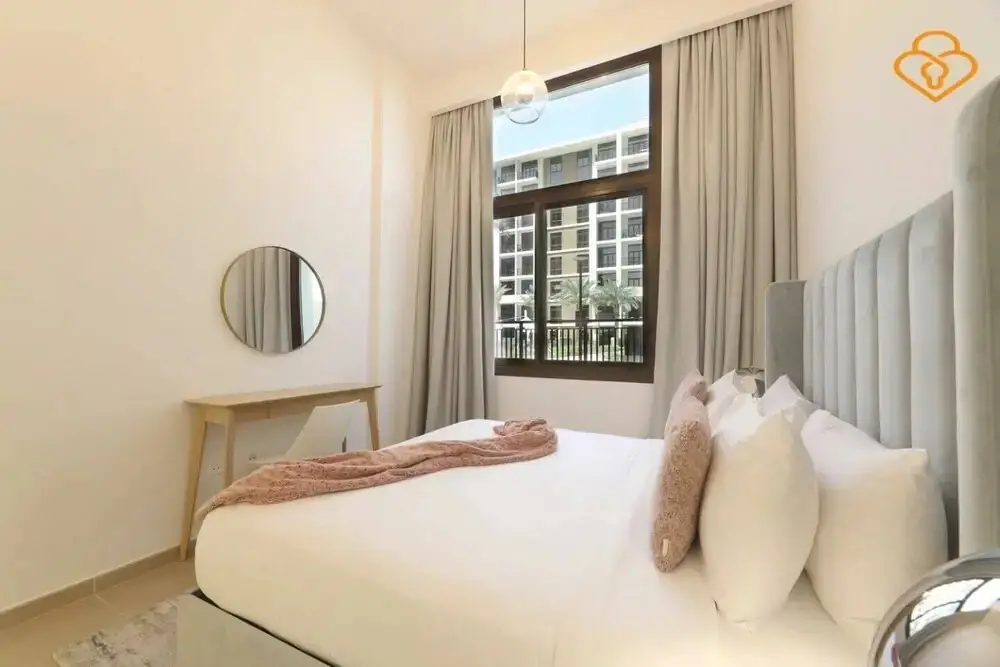 Дубай: Jenna 1 2 B/R Apt 104 Town Square