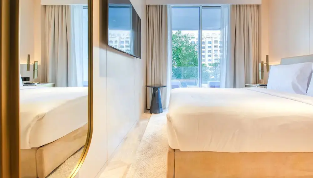 Дубай: Five Palm Jumeirah Unit 30104