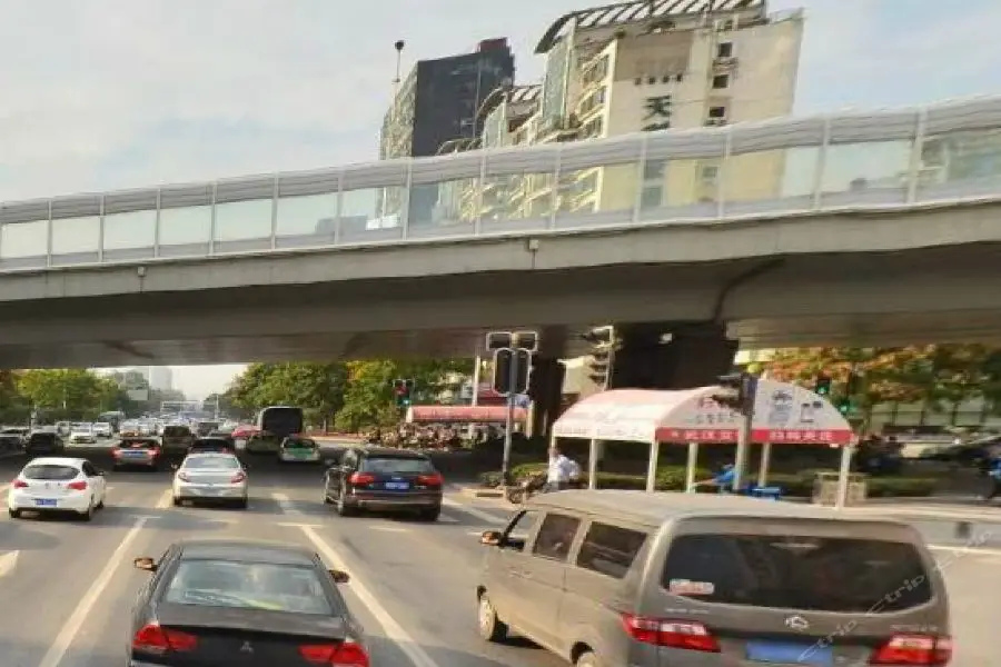 Ухань: Lavande Hotels Wuhan Hankou Railway Station