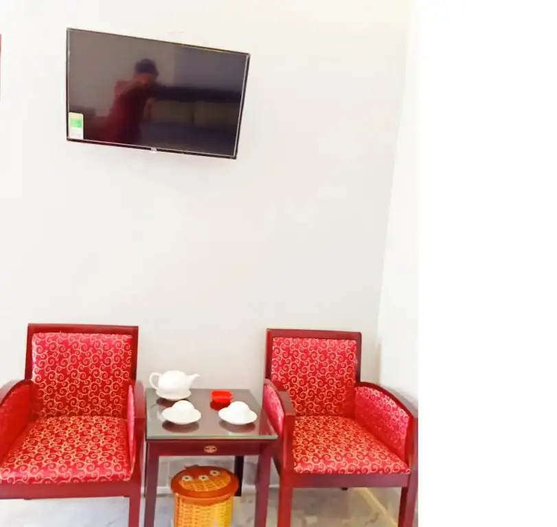 Плейку: Duy Nhat Hotel 1
