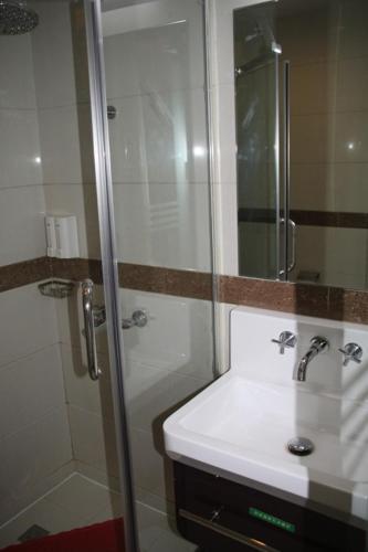 Шанхай: Hi Inn Shanghai Dahua 3rd Road Branch