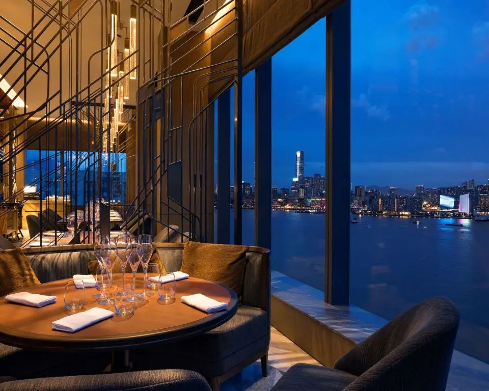 Гонконг: Hyatt Centric Victoria Harbour Hong Kong