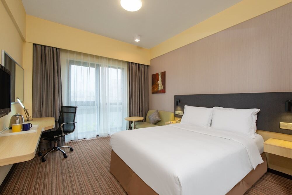 Шанхай: Express by Holiday Inn Putuo Shanghai