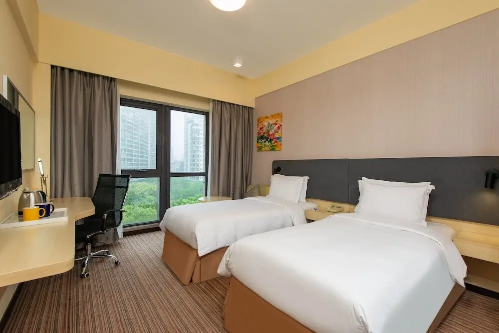 Шанхай: Express by Holiday Inn Putuo Shanghai