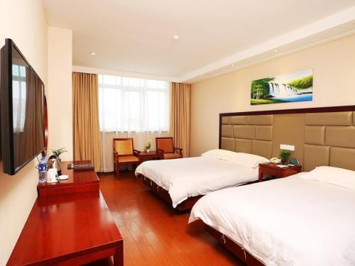 Шанхай: GreenTree Inn ShangHai Gongkang Express Hotel