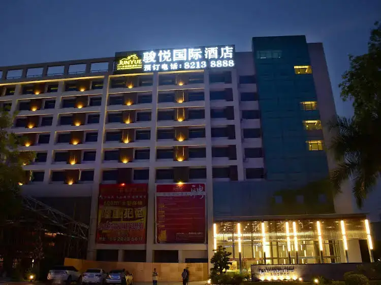 Dongguan Junyue Internation Hotel — фото 1