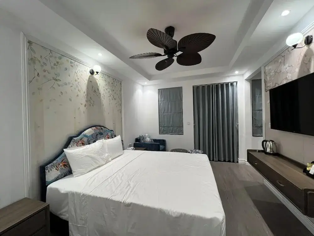 Дуонг-Лам: Wyndham Vuon Vua Thanh Thuy