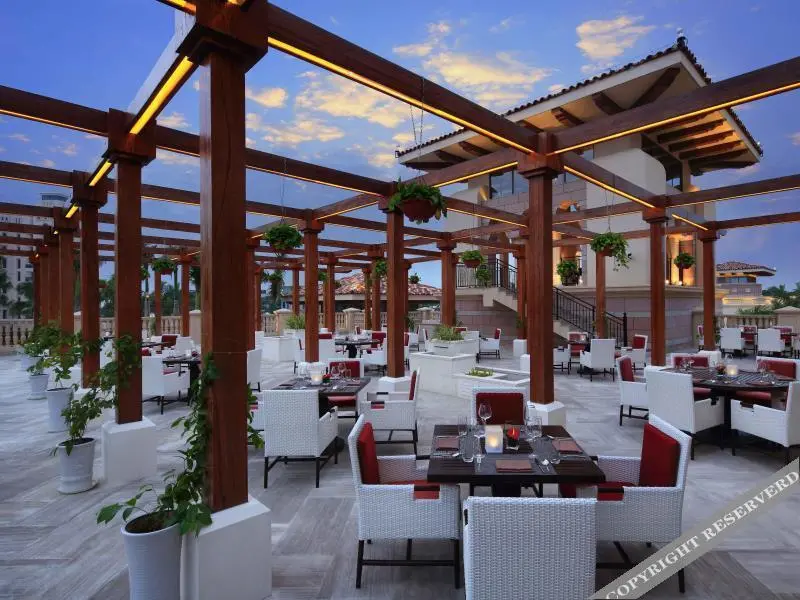 Ледун: Wyndham Grand Plaza Royale Hainan Longmu Bay