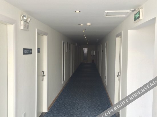 Учжоу: 7 Days Inn Wuzhou South Railway Station Branch