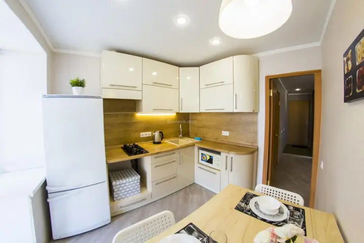 Омск: RENT-сервис (Рент-сервис) на Иртышской набережной 25