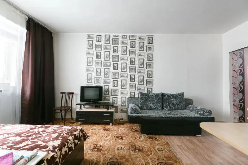 Новосибирск: Apartments Yousinn on the street Vybornaya, 154/2