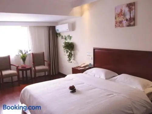 Тайчжоу: Greentree Inn Taizhou Xinghua Zhangguo Bus Station