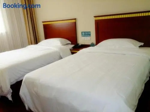 Тайчжоу: Greentree Inn Taizhou Xinghua Zhangguo Bus Station