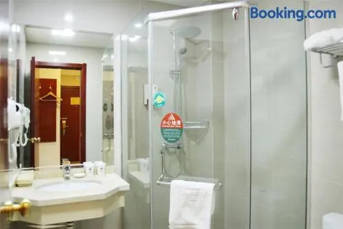 Тайчжоу: Greentree Inn Taizhou Xinghua Zhangguo Bus Station
