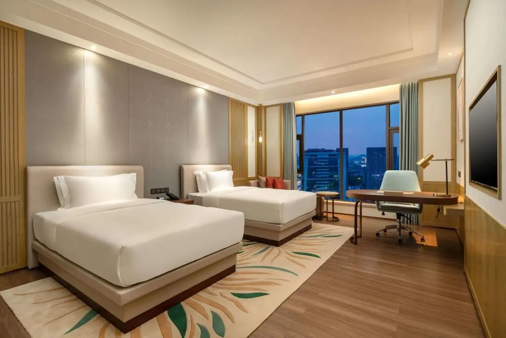 Гуанчжоу: Ramada Plaza by Wyndham Dongguan Songshan Lake