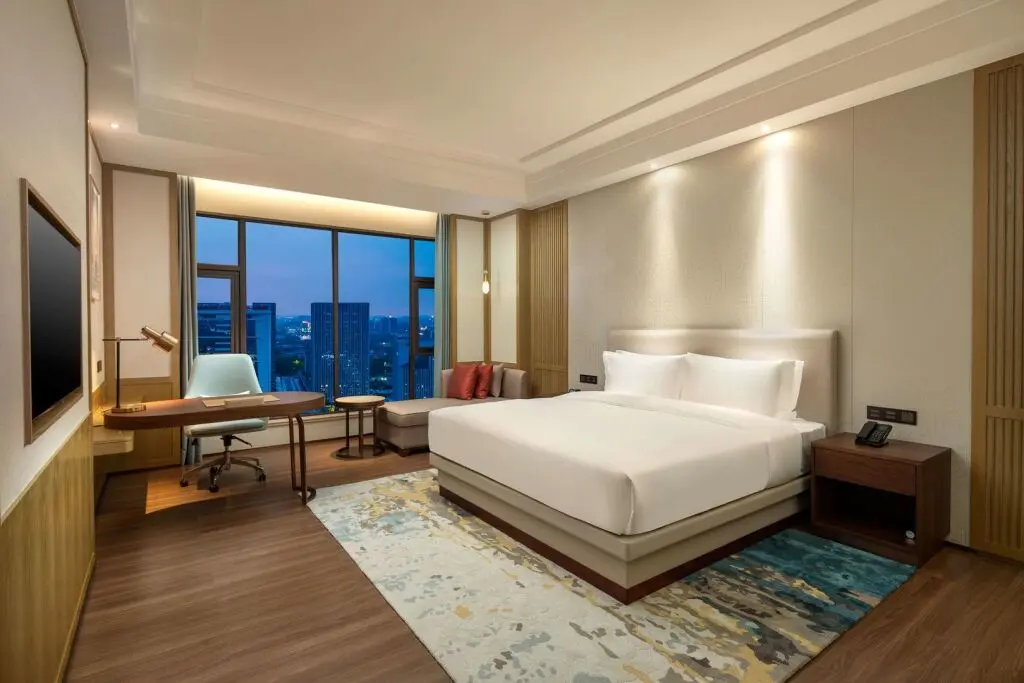 Гуанчжоу: Ramada Plaza by Wyndham Dongguan Songshan Lake
