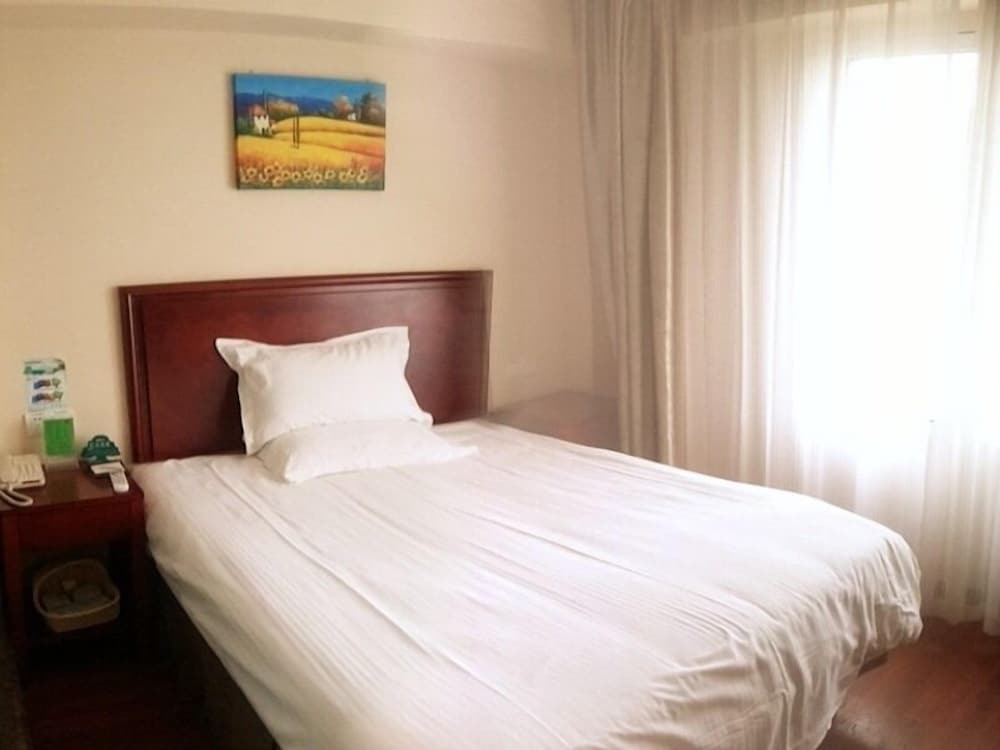 Наньтун: GreenTree Inn Nantong Middle Renming Road Dongjing International Express Hotel