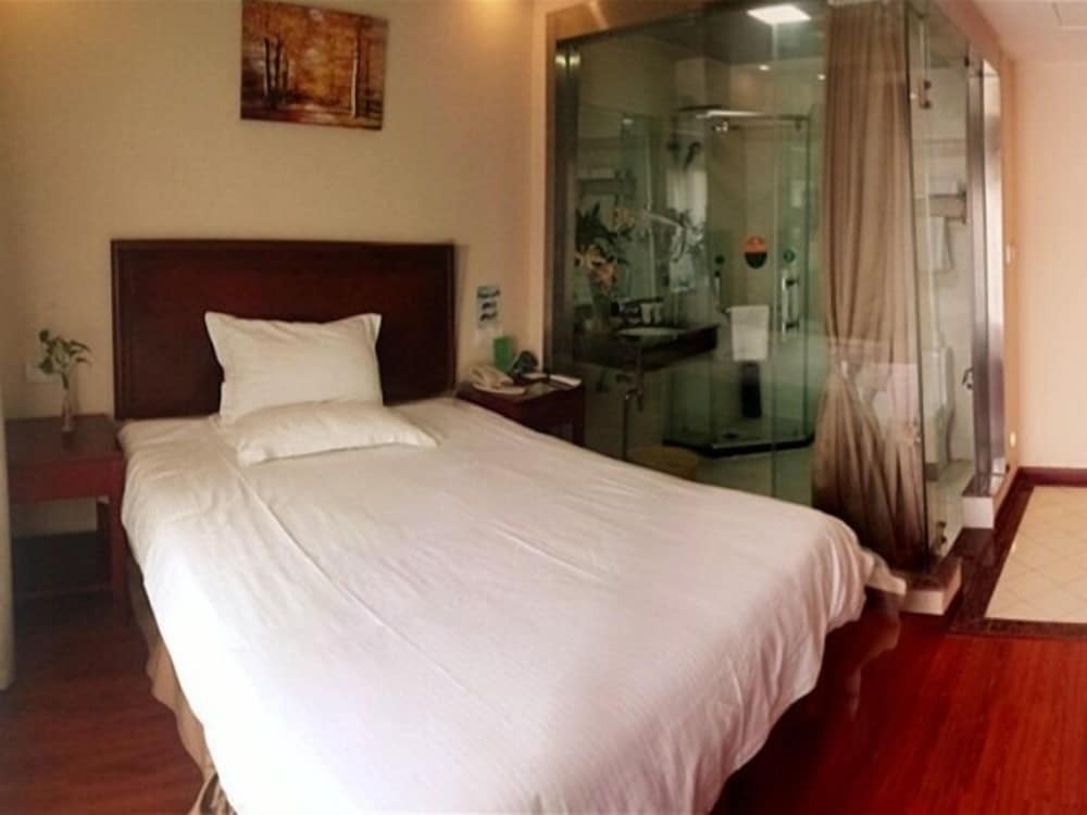 Наньтун: GreenTree Inn Nantong Middle Renming Road Dongjing International Express Hotel